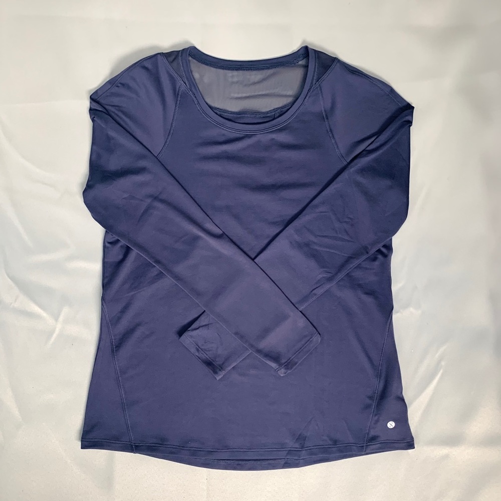 Long sleeve active top